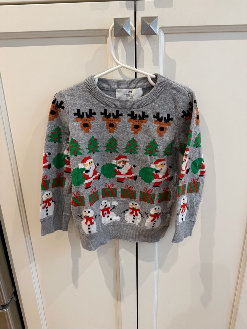 H&M 3-4t Gray Kids' Christmas Sweater with Santa, Snowmen & Reindeer